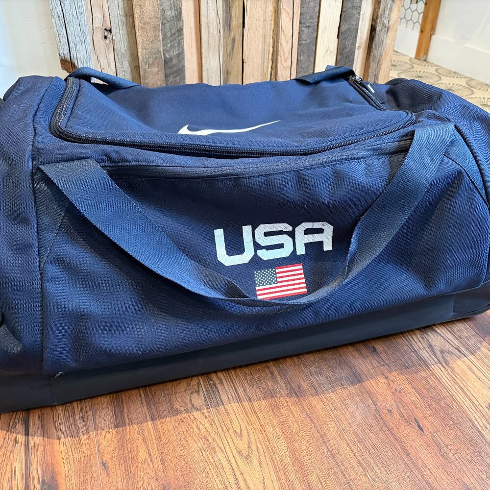 Team USA Nike roller bag